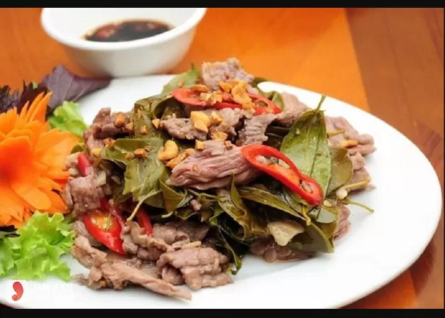 Thịt trâu om lá lồm