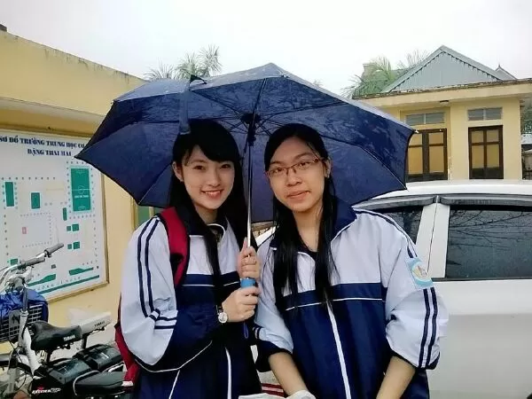 Khánh Vy rap