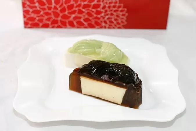 Bánh trung thu rau câu nhân flan