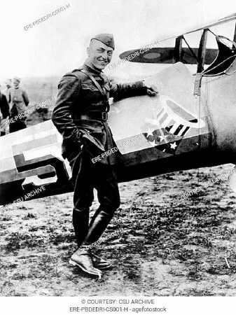 Eddie Rickenbacker (8/10/1890 – 23/7/1973)