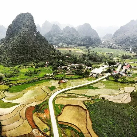 Cao Bằng nơi anh qua - Vũ Đan Thành