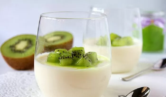 Pudding kem tươi sốt kiwi
