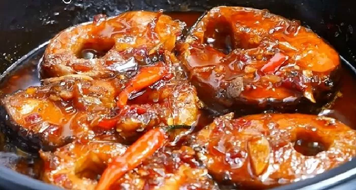 Cá tầm kho riềng