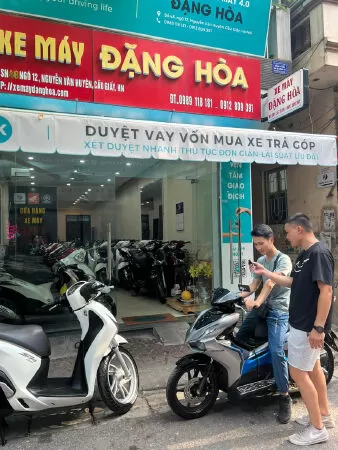 Cửa hàng Đặng Hoà