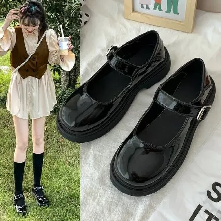 Giày búp bê