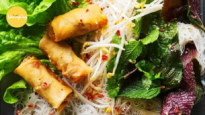 Bún chả giò chay
