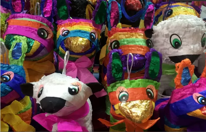 Pinatas ban đầu đại diện cho Satan