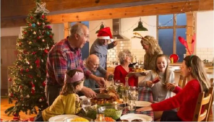 Các gia đình gốc Tây Ban Nha tụ họp vào Noche Buena