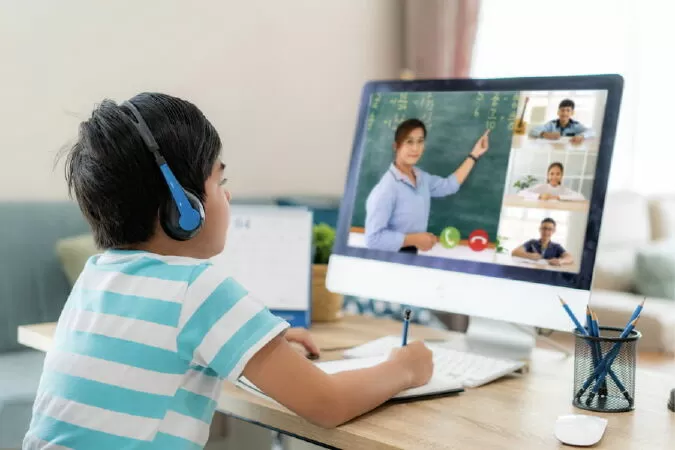 Gia sư online tịa nhà