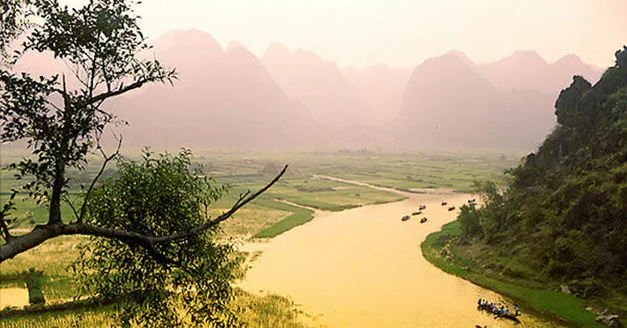 Cảnh Hương Sơn - Tác giả Bà Huyện Thanh Quan