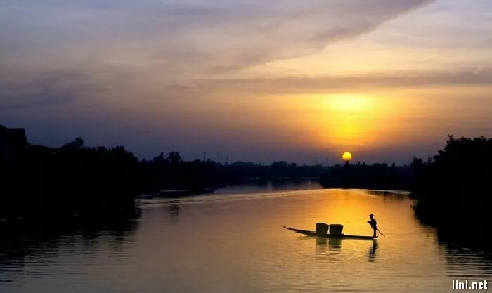Sông hương chiều nhạt nắng - Tác giả Vũ Nguyên Đạt