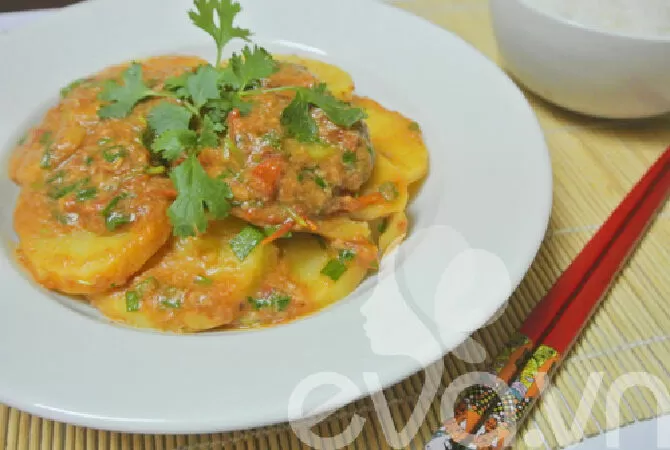 Khoai tây xào pate