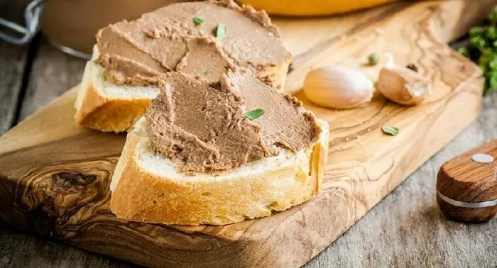 Bánh mì pate