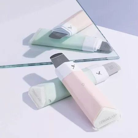 Máy loại bỏ da chết và lông tơ DermaFlash 2.0 Luxe Facial Exfoliating Device