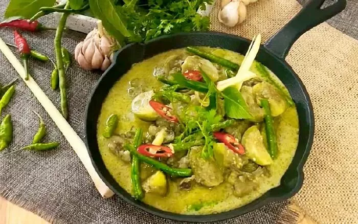 Cà ri gà kiểu Thái
