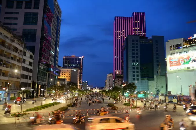 Phố đi bộ Nguyễn Huệ