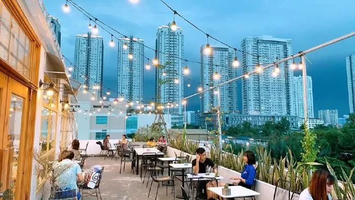Cà phê sân thượng – Rooftop Café