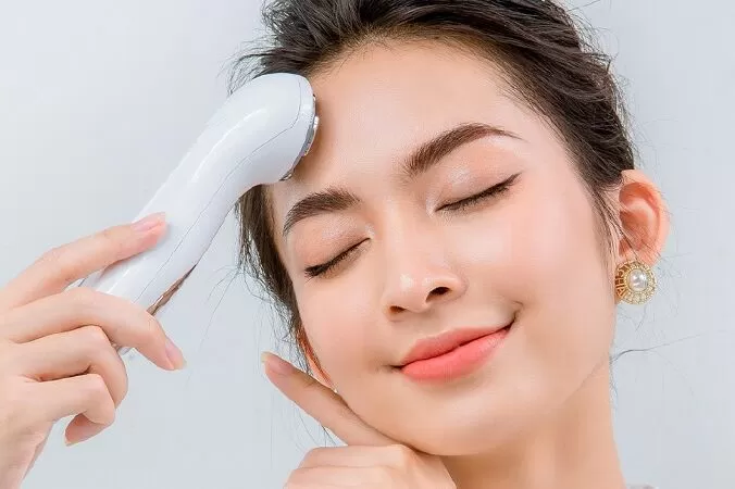 Làm sạch kết hợp massage