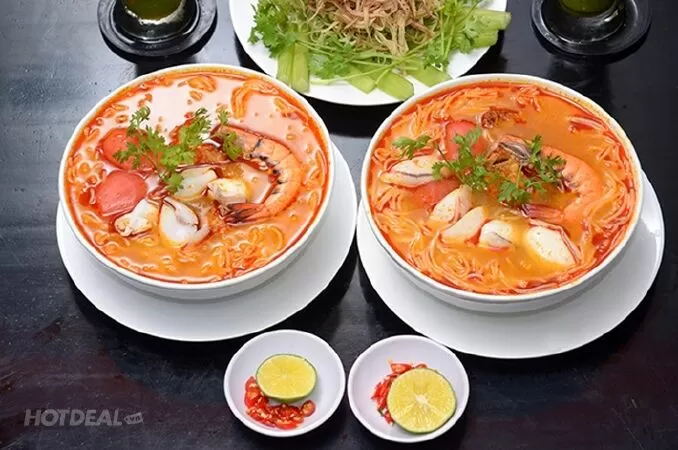 Bún hải sản Thái Tom Yum