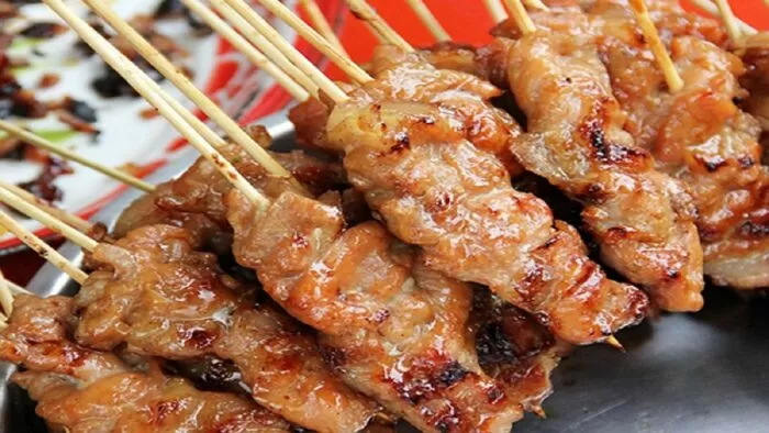 Thịt lợn xiên nướng