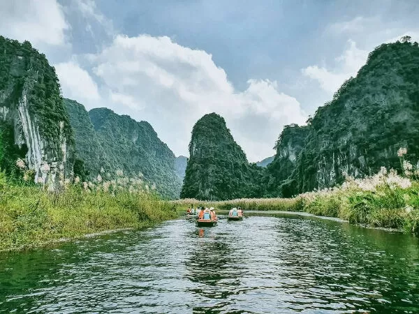 Thăm Tràng An - Ninh Bình (Mạnh Chiến)