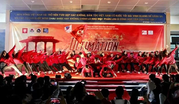 Hết mình cùng English Festival
