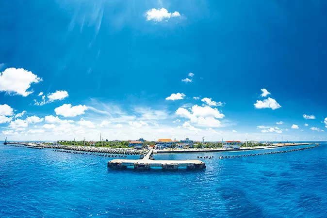 Trường Sa quê hương ta – Tác giả: Lê Minh Tuy