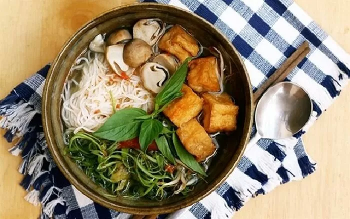 Bún thái chay
