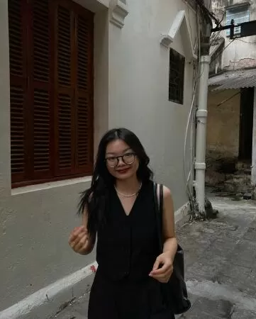 Êmi (@emiarchive)