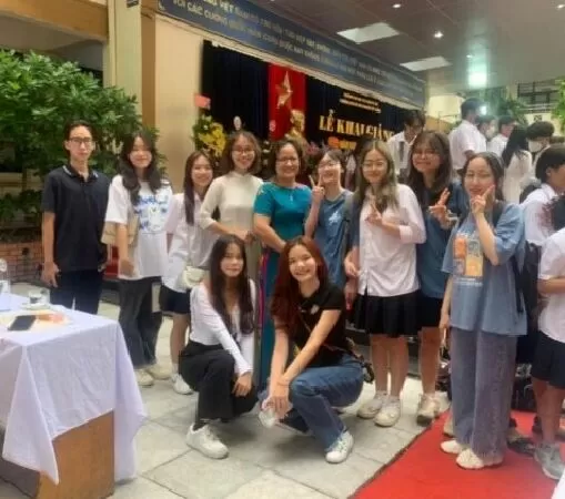 Về thăm trường vào dịp Khai giảng