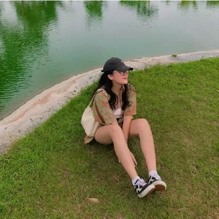 Hà Vy (@apinvy)