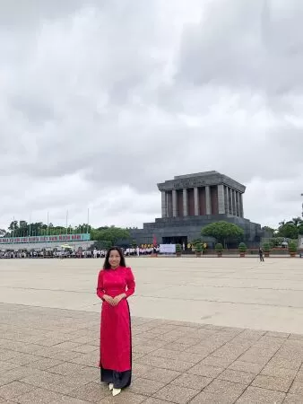 Đến thăm Lăng Bác Hồ vào sáng sớm mùa thu