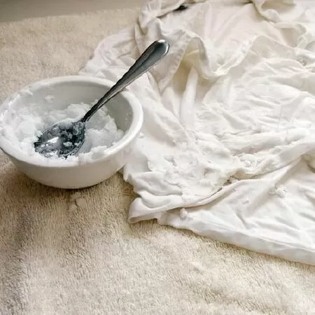 Gột vết dơ của mồ hôi trên quần áo