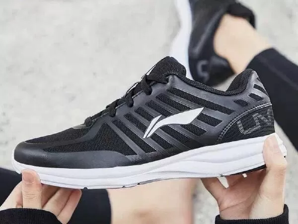 Li-ning Cầu Giấy