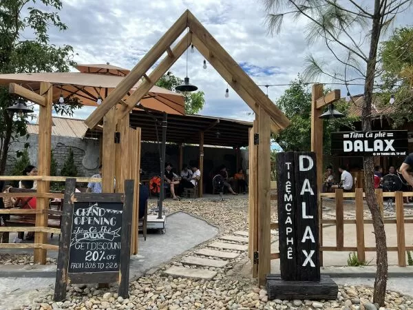 Tiệm cà phê Dalax