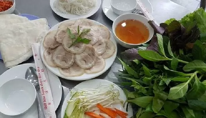 Nhà Hàng Cô Ba