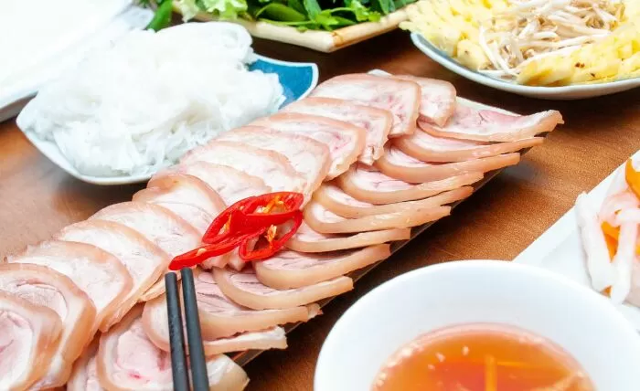 Quán Mười Ba