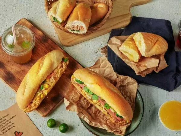 Bánh Mì Vợ Ong Vàng