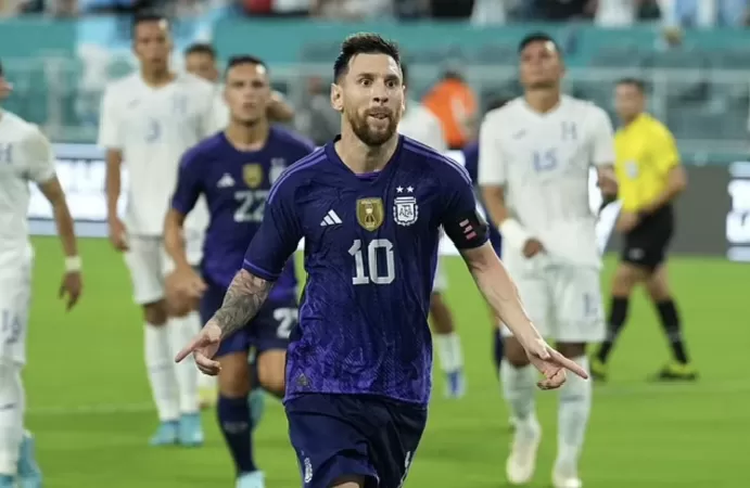 Lionel Messi – Bọ chét nguyên tử