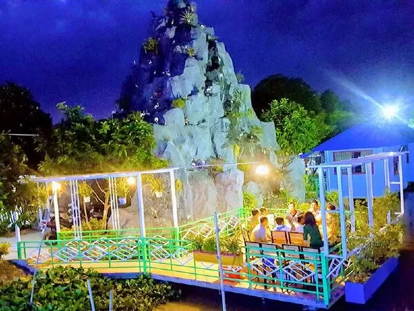 Nhà hàng Hai Lúa Đồng Quê