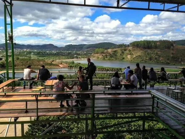 Mê Linh Coffee Garden