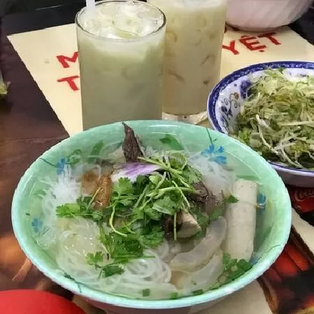 Quán bún cá Nha Trang Năm Beo