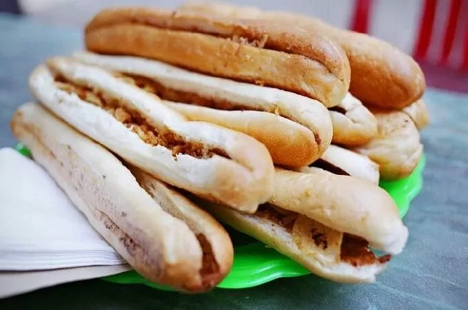 Tiệm bánh mì Quốc Doanh