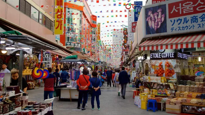 Chợ Dongdaemun - điểm tham quan nổi tiếng ở Seoul