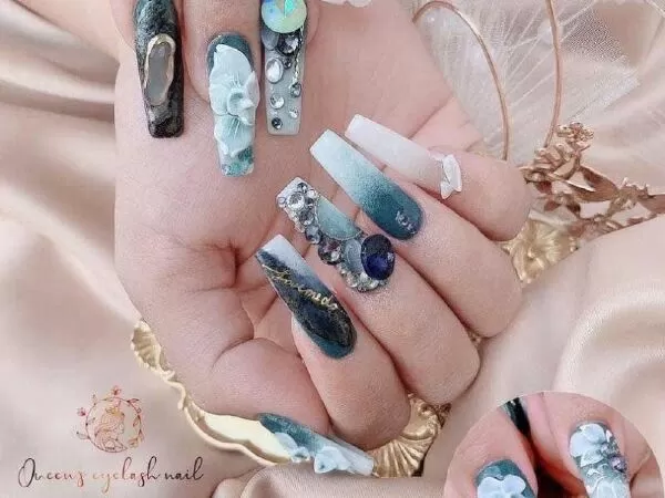 Happy Nail