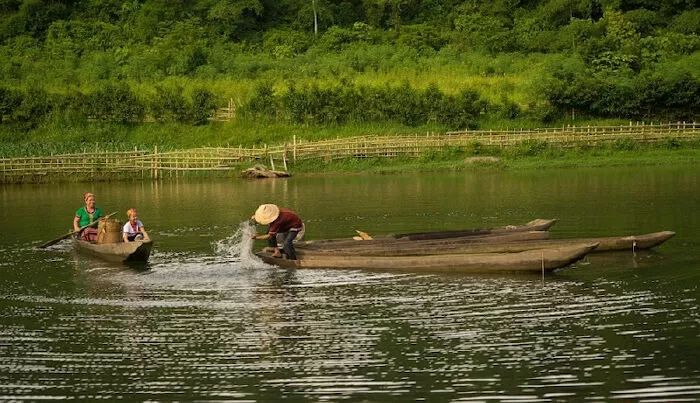 Thăm Nghệ An qua thơ - Đình Sơn
