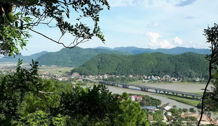 Yêu anh hay yêu xứ Nghệ - Diên Bùi