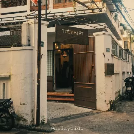 Tiệm cafe Kiết