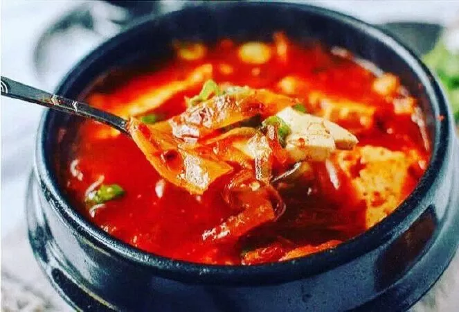Canh kim chi đậu phụ