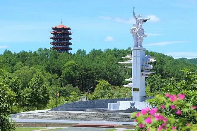 Ngã ba Đồng Lộc - Huy Cận